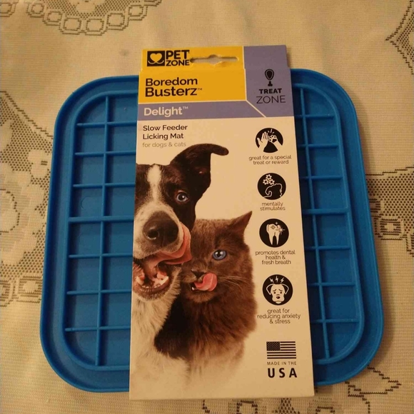 3 Pet Zone Boredom Busters Delight Blue Slow Feeder Licking Mat Stress Cat Dog - Picture 7 of 9